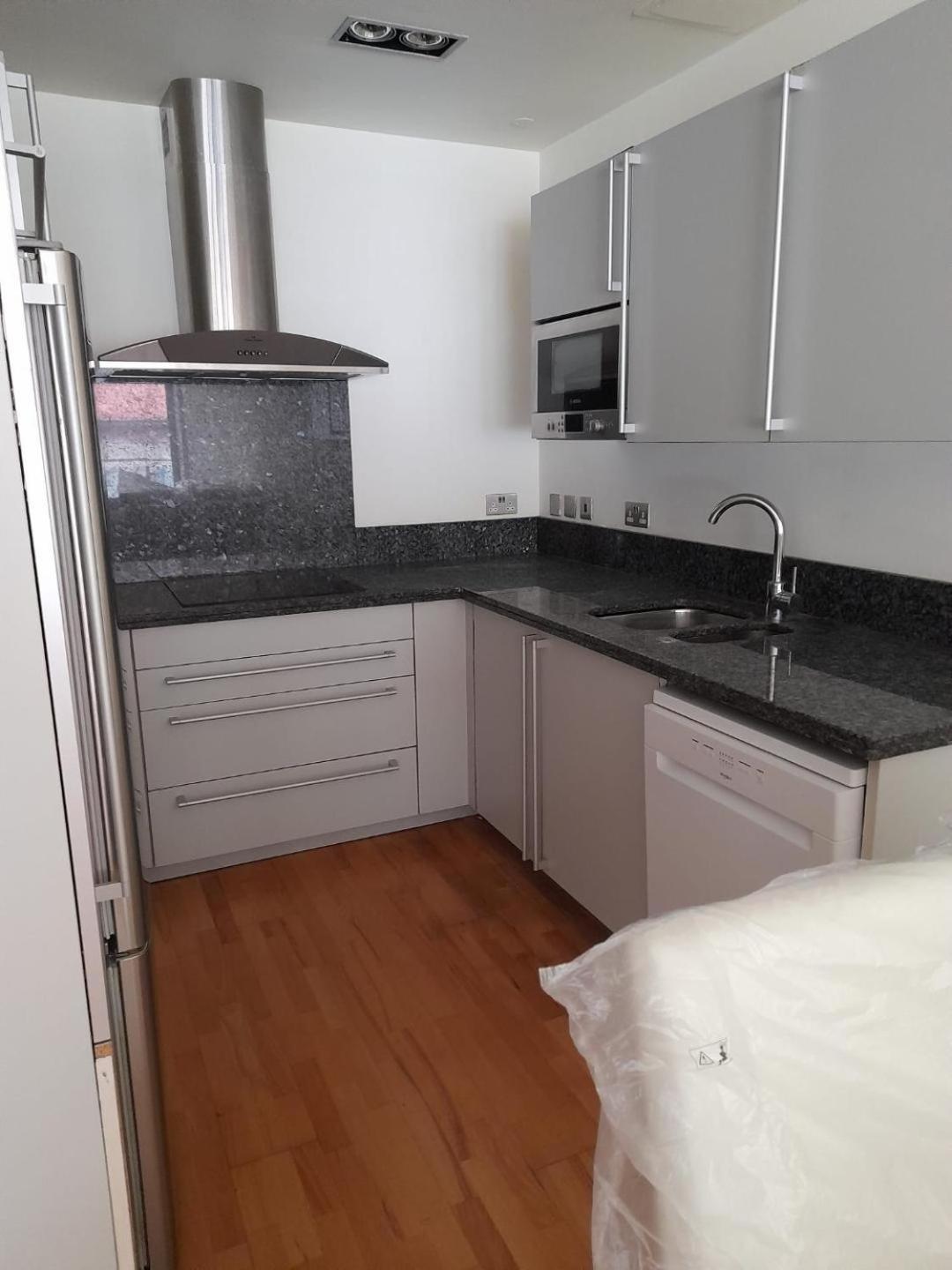 Three Bedroom Flat At Ocean Village ジブラルタル エクステリア 写真